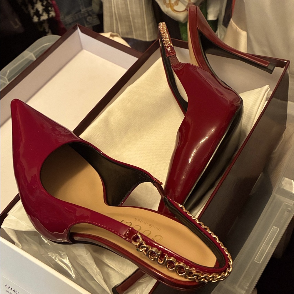 GUCCI Pumps heels 🍷burgundy patent leather